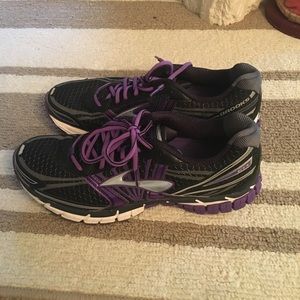 Brooks adrenaline GTS 14 running shoe